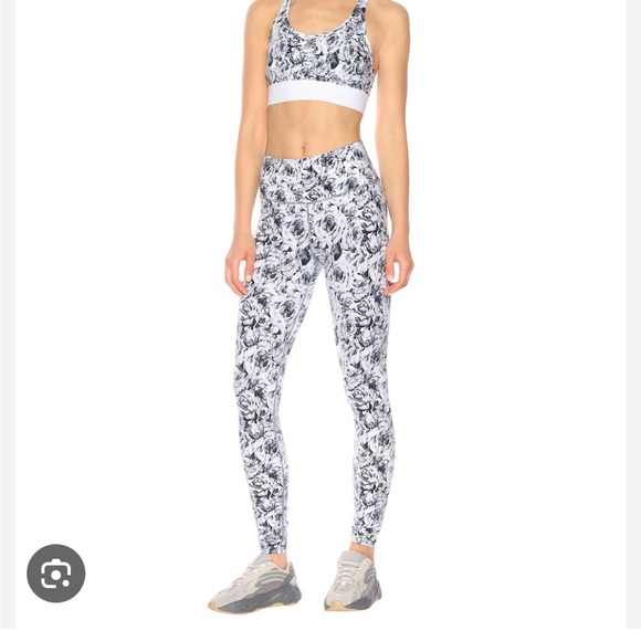 Varley Grey Rose Printed Legging - Picture 1 of 8